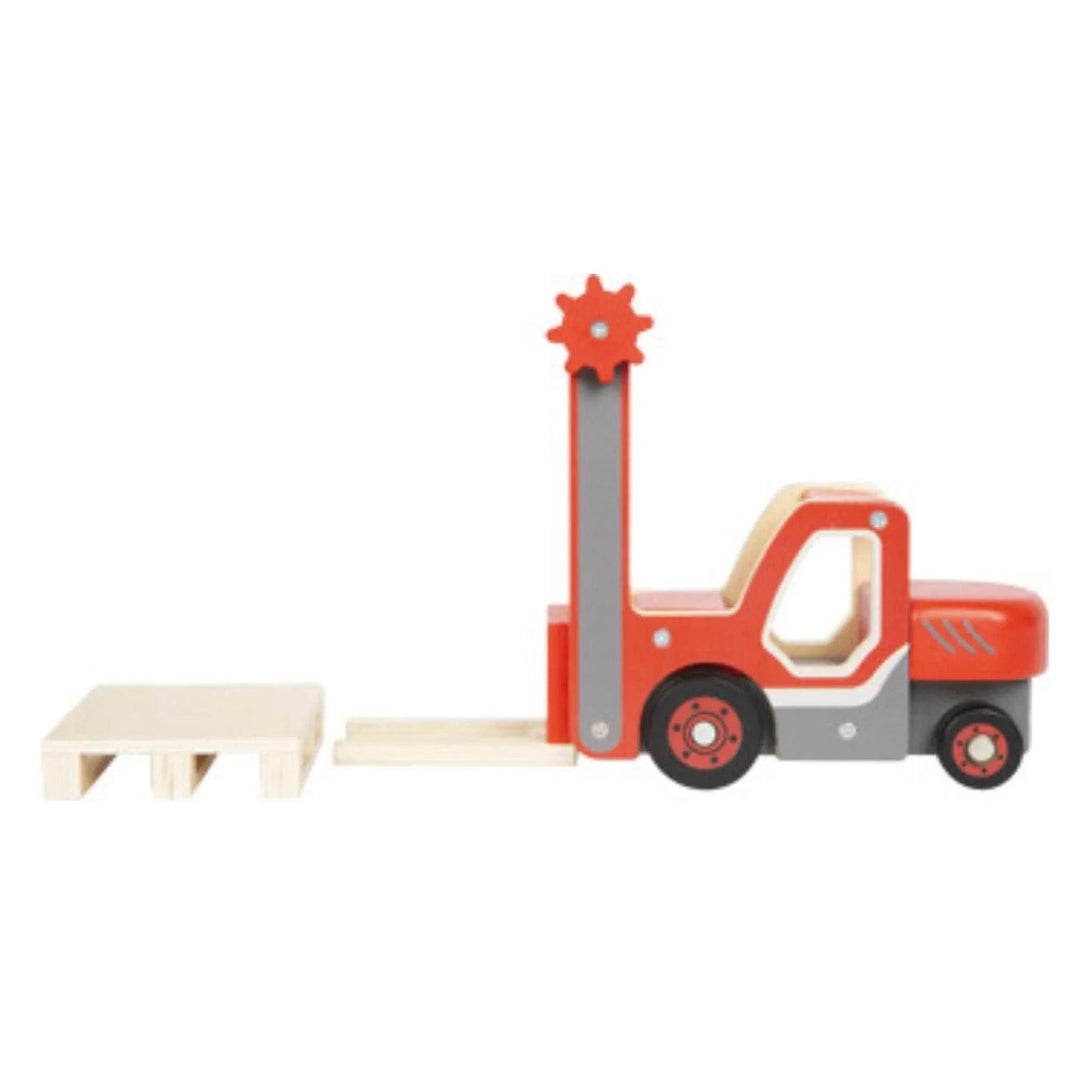 Carrello elevatore giocattolo in legno rosso e grigio con carico su pallet, vista laterale ideale per mostrare il suo design funzionale