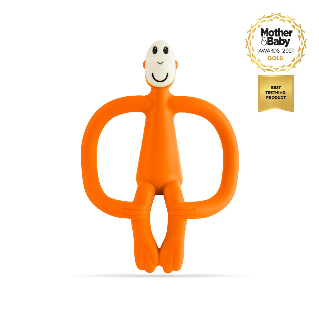 Mordedor Matchstick Monkey silicona color naranja para bebé, premiado por su innovación en dentición infantil