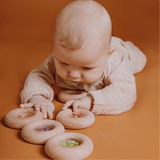 Sensory Donut Kiwi - en utilisation | Petit Boum