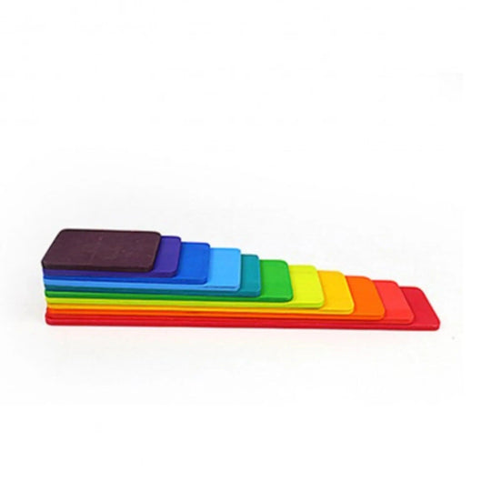 Set di tavolette graduate color arcobaleno per la classificazione e la seriazione Montessori.
