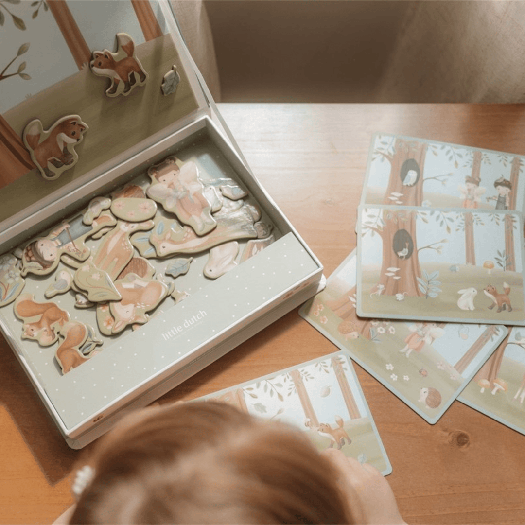 Gioco magnetico Amici della Foresta di Little Dutch con pezzi e carte illustrate