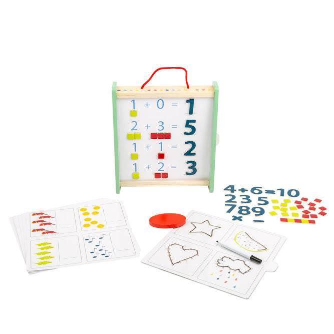 Gioco di matematica educativo con numeri in legno, tessere illustrate e flashcard: ideale per imparare a contare e addizionare
